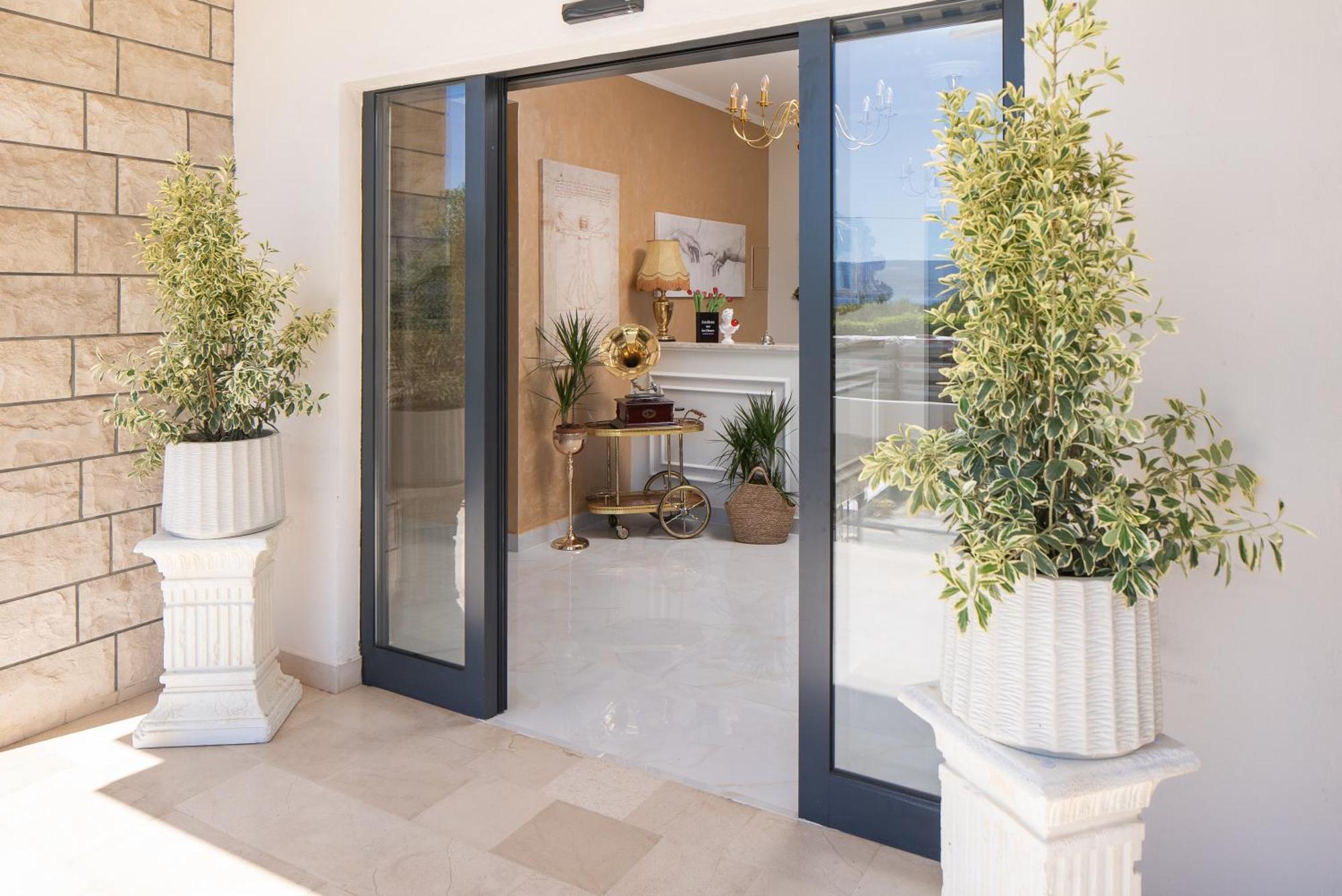 Storge Boutique Bed & Breakfast Omiš Exterior foto